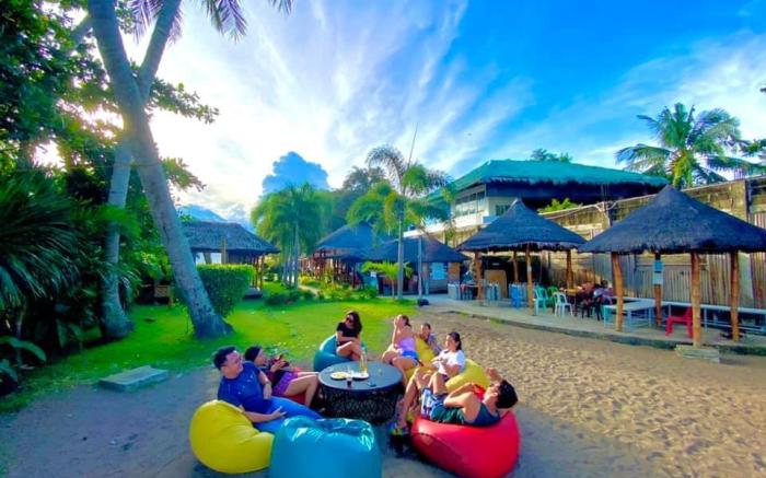AivyMaes Divers Resort 