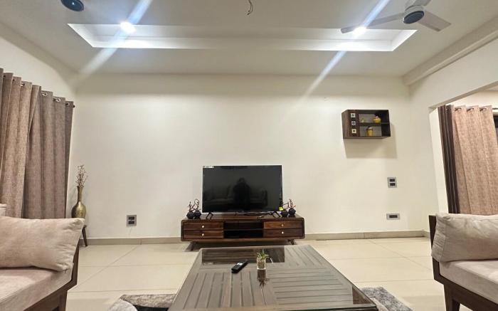 RootHouse by The BigBear