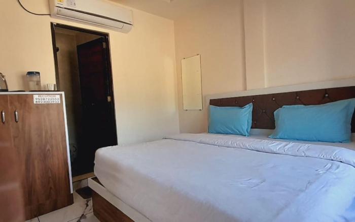 HOTEL BADRI   