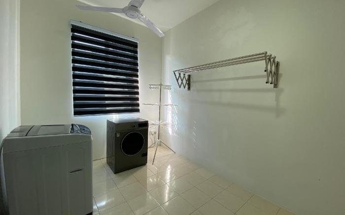 Deandra Homestay | WiFi | Aircond | Dryer |