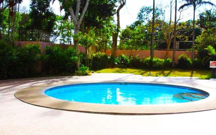 The Transient House @ Tagaytay Tropical Greens