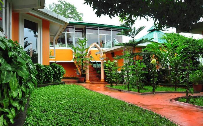 Amazing cottages amidst the greenery in Munnar
