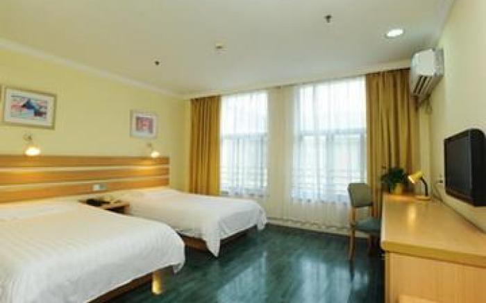 Home Inn Neo Jiujiang Railway Station