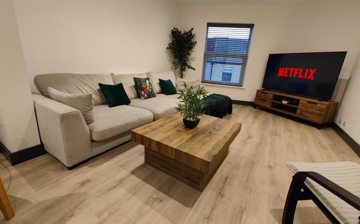 The Emerald Loft  - Ideal For Longer Term Bookings