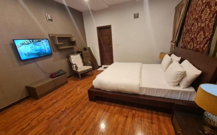 189 The Guest House