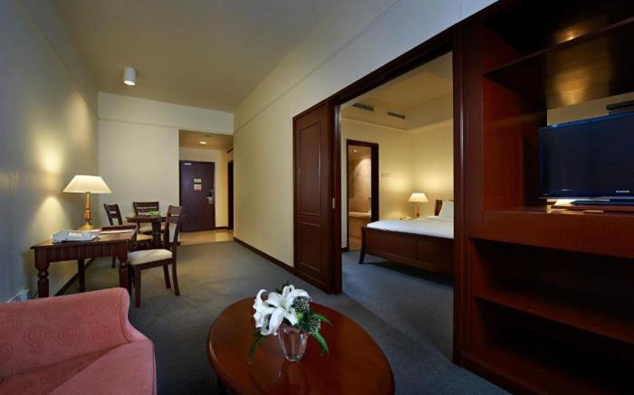 Family Apartment At Berjaya Times Square 