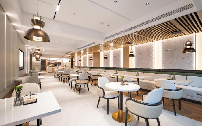 Atour Hotel Dalian Donggang Business District Gangwan Plaza