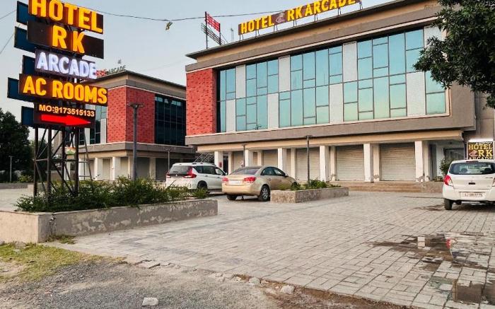 HOTEL RK ARCADE