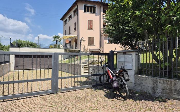 ExecutiveHugeFlat Pregassona Alta