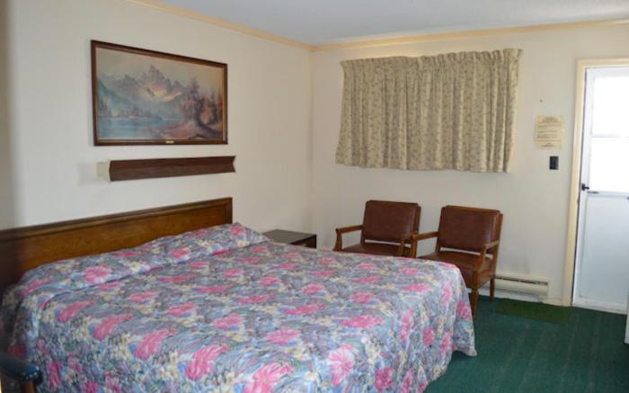 Capri Motel By OYO Elwood, Wathena