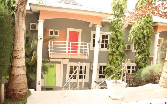 Apo Apartments