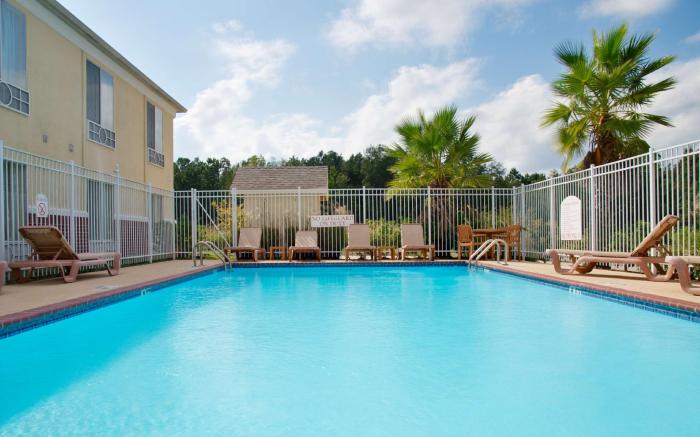 Express Inn Leesville Ft Johnson, SureStay Collection by BW