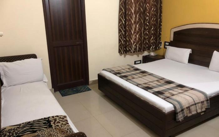 Goroomgo Gs Paradise Amritsar