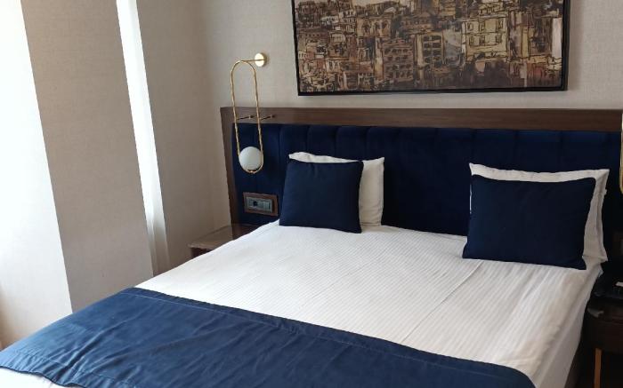 Nevi Hotel Suite 