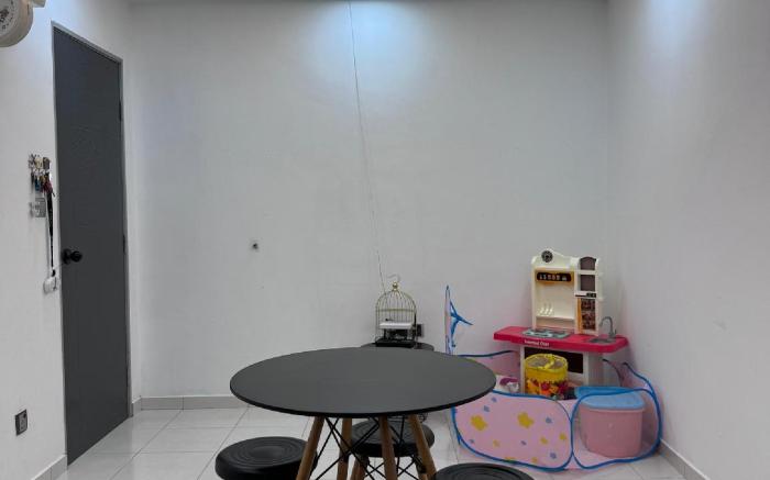 RESIDENSI LAGUNA BIRU 2 TS Homestay Rawang
