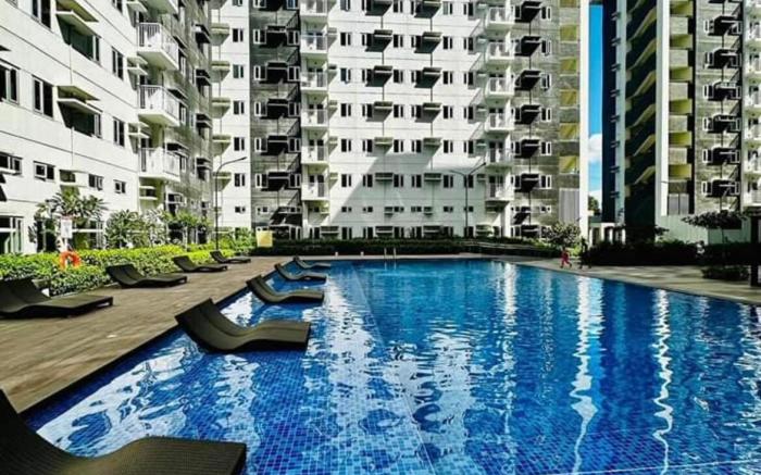 Promo! 1 bedroom Unit @ Charm W/Netflix & Balcony