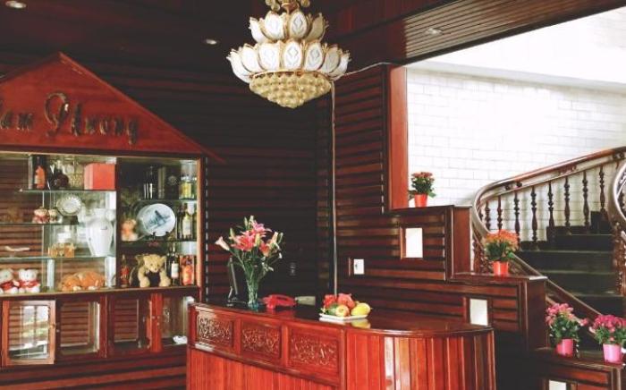 Nam Phuong Riverside Villa