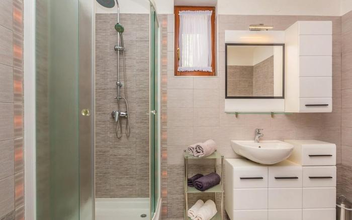 Apartments Paola - Two Bedroom Apartment with Terrace and Sea view