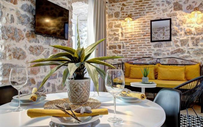 History House Moja Ti 1830 - Deluxe Apartment Gorica