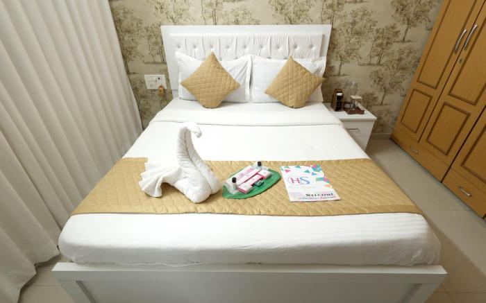 Family-Friendly 2 BHK in IIT Powai for Travelers