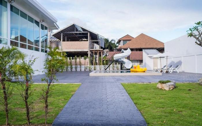 Royal beach pool villa @cha-am พูลวิลล่าชะอำ