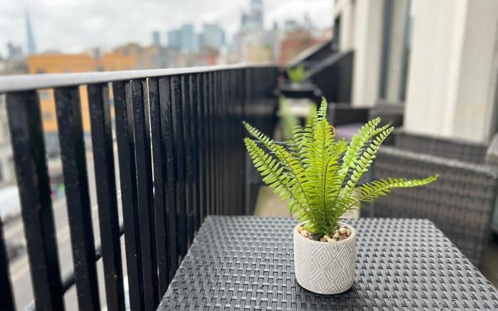 FT5 Aldgate Apartments