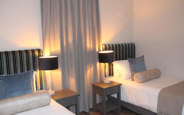 MontMartre Chalets & Venue