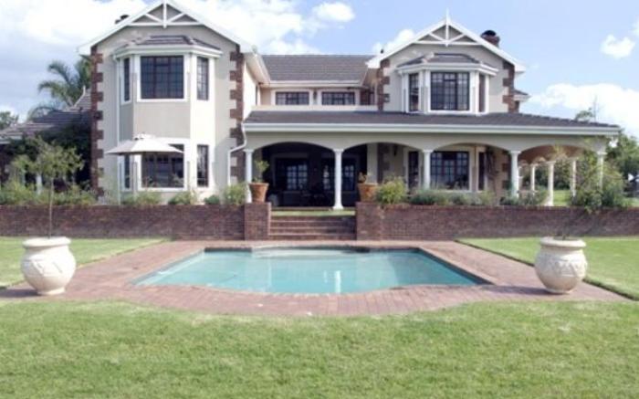 Maple Manor Guest House