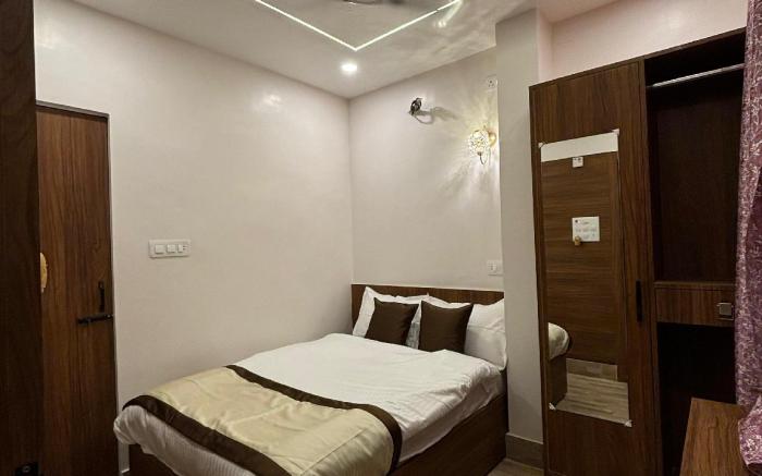 The Manohar Hotel Budaun