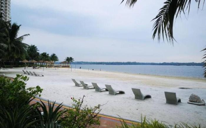 Bay Point Love Bed (Danga Bay)