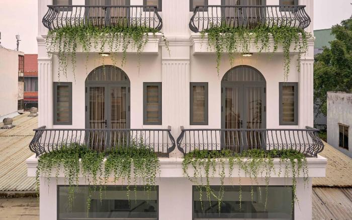 Green Riverside Hotel & Apartment