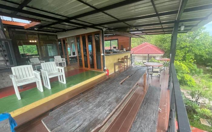 Golden Mango House