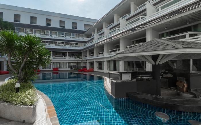 Radisson RED Phuket Patong Beach