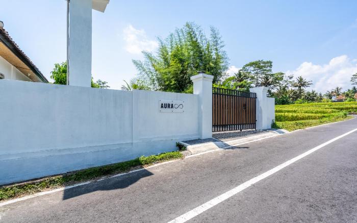Aura Apartments