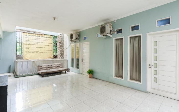 Elza House near Kalimalang RedPartner