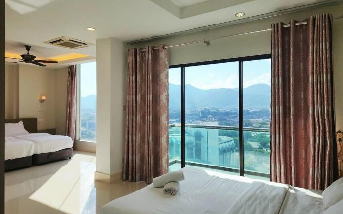 Ipoh Kinta river front luxury pent house 4br 18pax