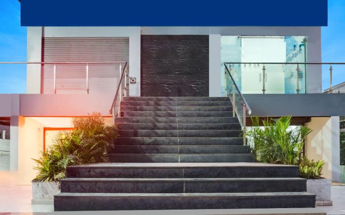 Super Townhouse Lohegaon Near Pune Airport formerly Landmark Regency