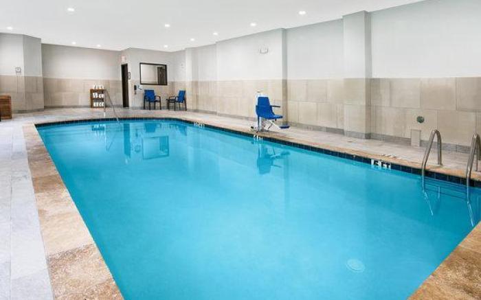 Holiday Inn Express & Suites Houston Intercontinental Airport By IHG