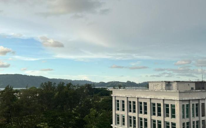 SOHO Duplex Sea View KK