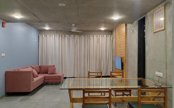 Liferoots Villa