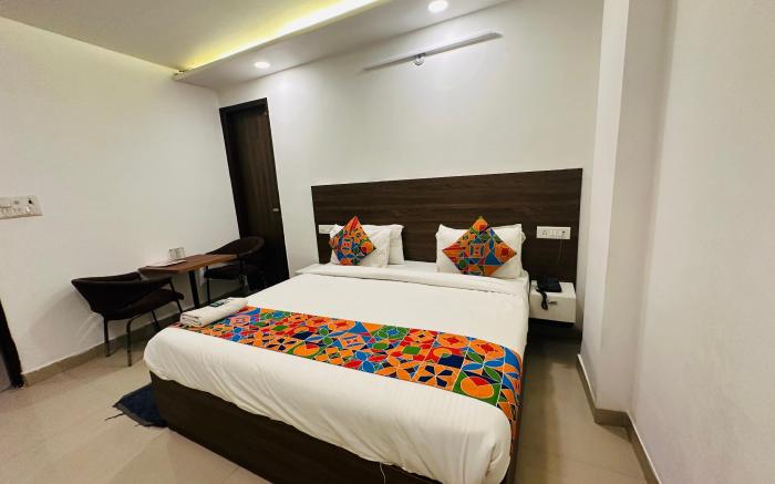 Hotel S R Palace Delhi Airport  BY Urban Luxury
