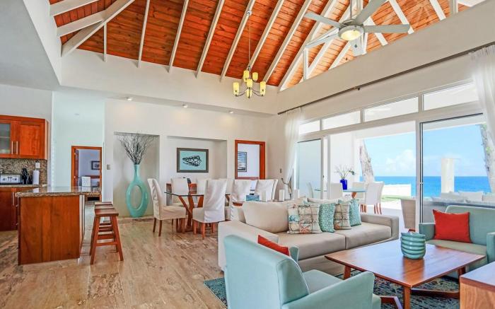 Ocean Village Deluxe - 4 Bedroom Ocean front villa