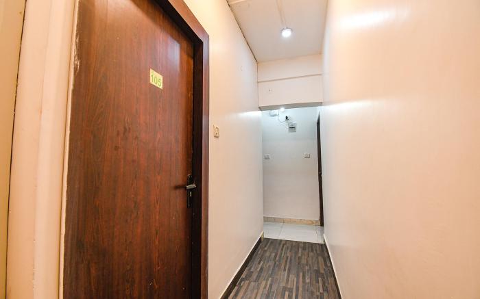 Hotel Green Leaf by Stays Easy
