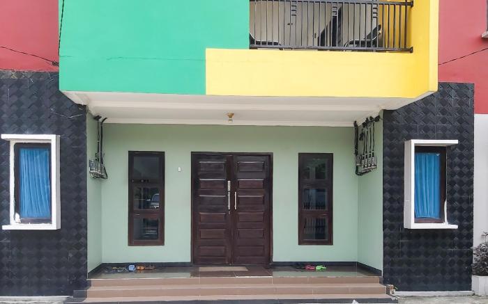 D Cost 19 Syariah Mitra RedDoorz
