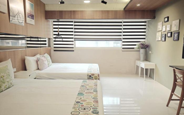 Wood house/ 1 minute to Ximen MRT station exit6👍