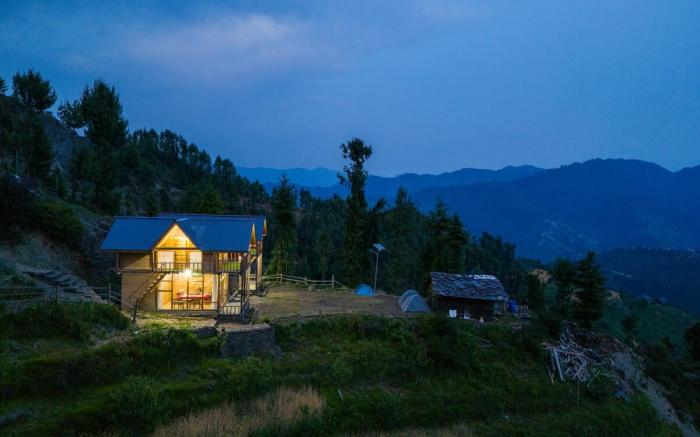 Bastiat Stays | The Winding Willow Cottage