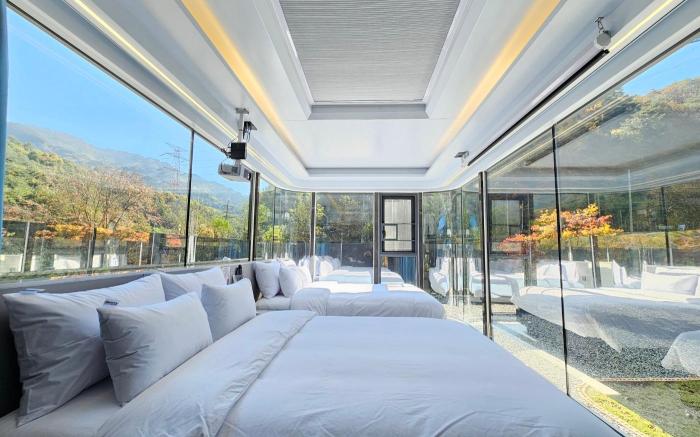 Galaxy-X Hotel-type Caravan Glamping & Pension