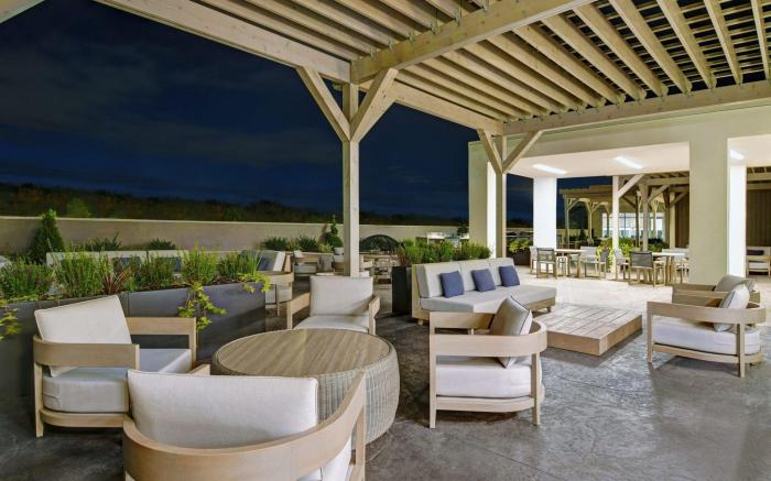 Courtyard Hamilton