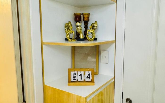 LUX AURUM MGD Staycation Azure North