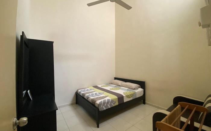 Raihana Homestay (BKD) [3BR; Wi-Fi; Netflix]
